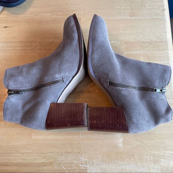 Urban Outfitters UO booties suede tan size 9 - Picture 5 of 6